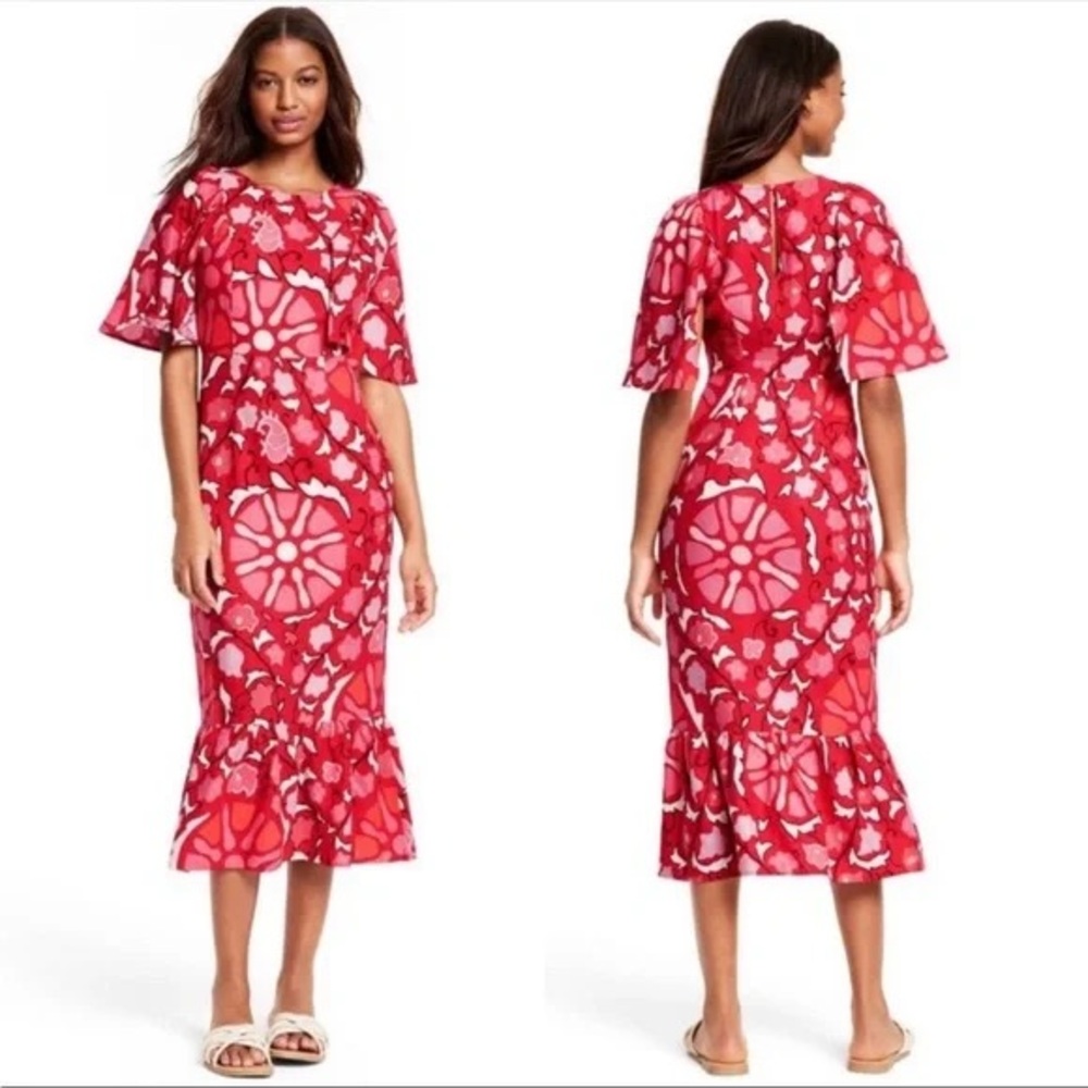 Large Zinnia Floral Print Bell Sleeve Midi Dress
- RHODE x Target